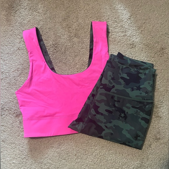 Fabletics camo active set - Picture 2 of 2